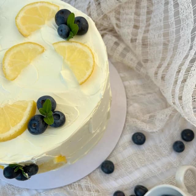 Cake with lemon and blueberry for 12 people - Sladkoff