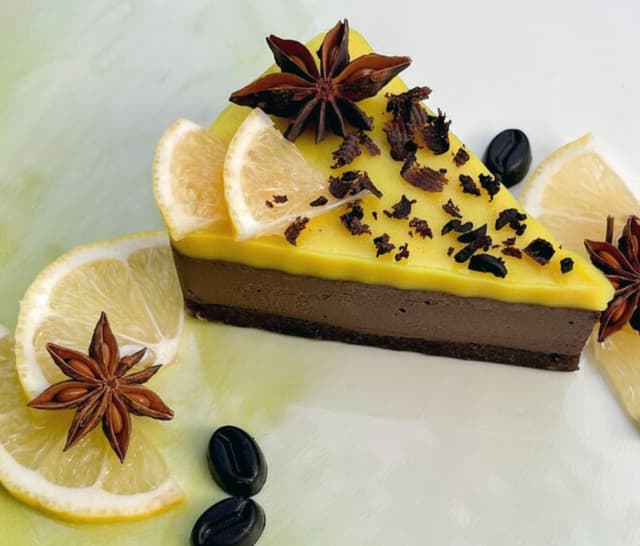 Vegan lemon and chocolate cake - Sweetli by Lilit