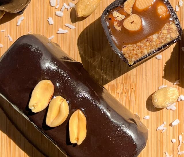 Սնիկերս բատոնչիկ վեգան 100գր.  -  Sweetli by Lilit