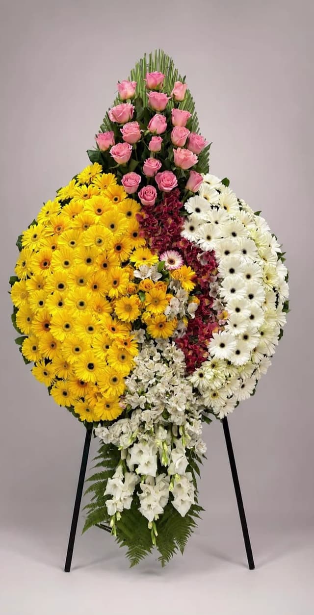 Wreath 3 - BELLA-ROSE