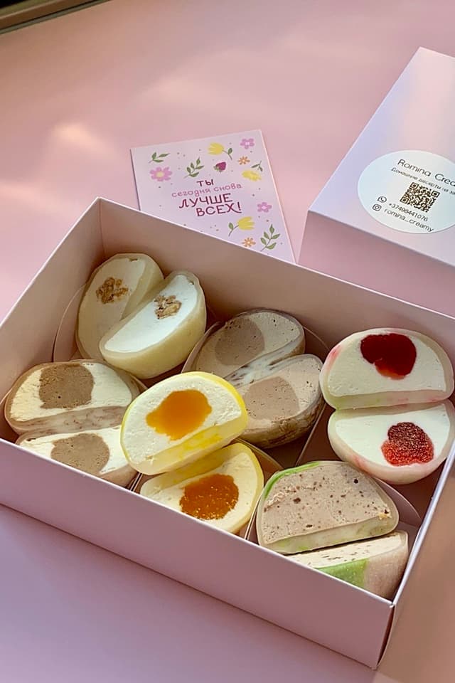 Assorted mochi set (6 pieces) – a gift for a friend or colleague.