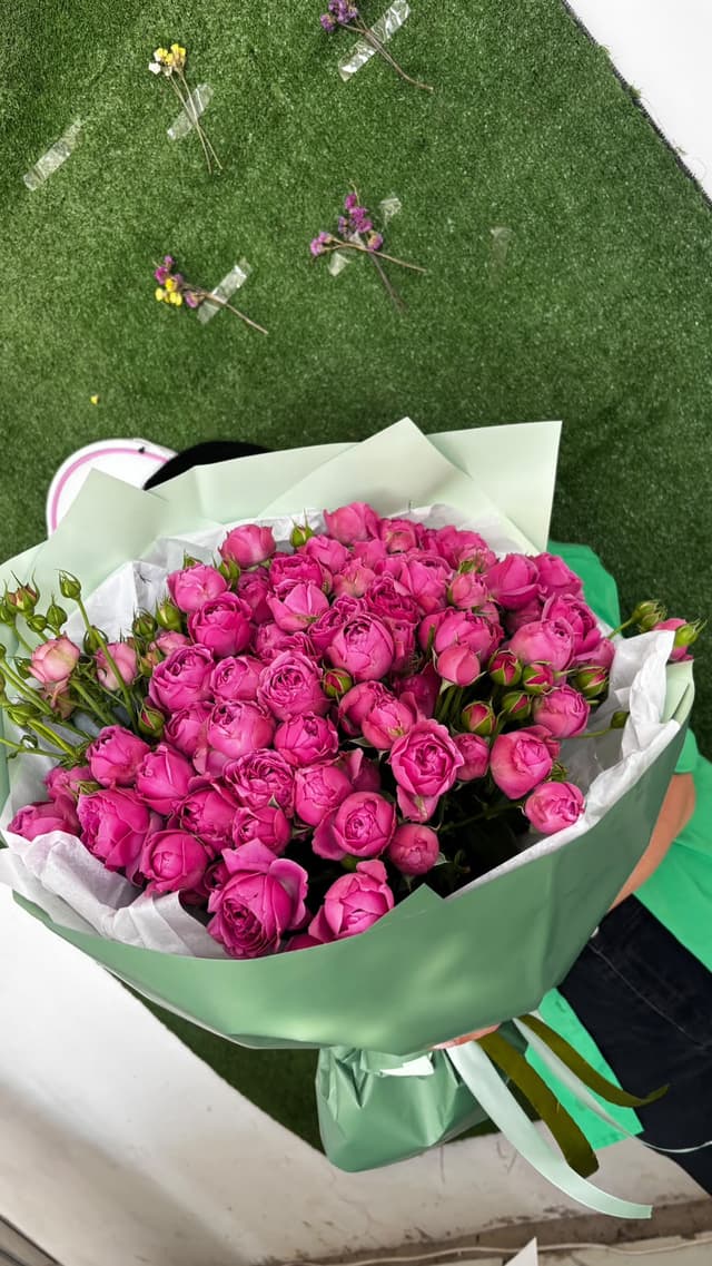 Bouquet with bunch vases - ANNELLA Flowers & Design