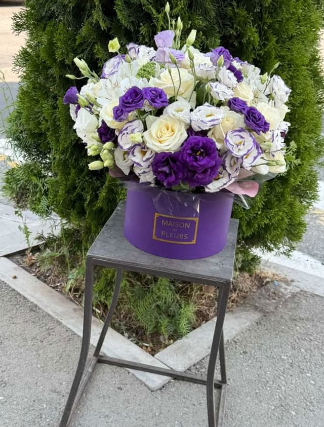 Цветочная композиция в коробке - FIORI FLOWERS