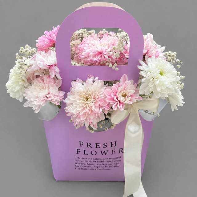 Handbag with flowers