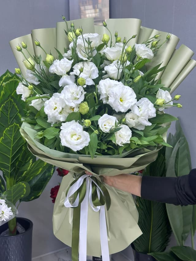 Lusi Flowers