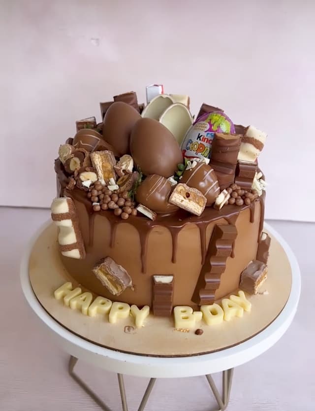 Торт KINDER на 10 персон – Любимый торт