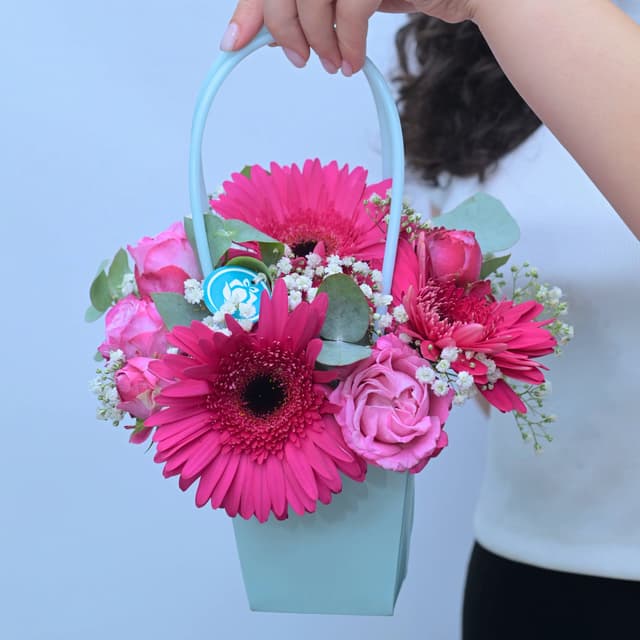 Berry Charm - Փոքր պայուսակ  Գերբերաներով
