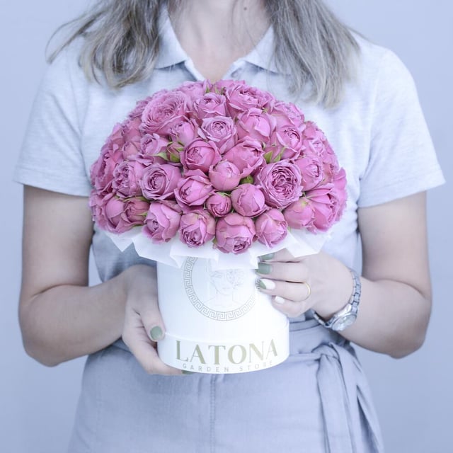 Flowers in a Box "Selene" with pink Peony Roses