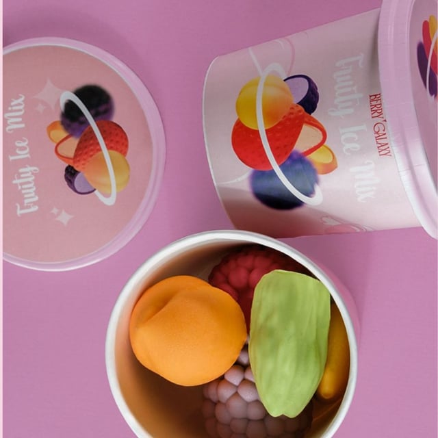 Berry Galaxy Fruity Ice Mix – fruit-shaped pops