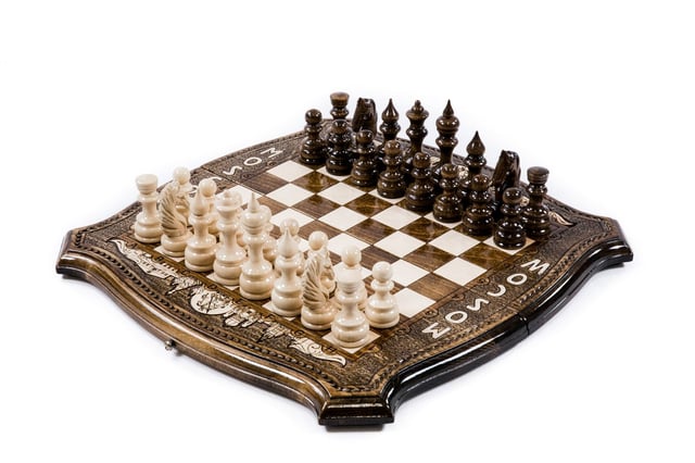 Շախմատ-նարդի ''Մոսկվա'' հեղինակային եզրագծով