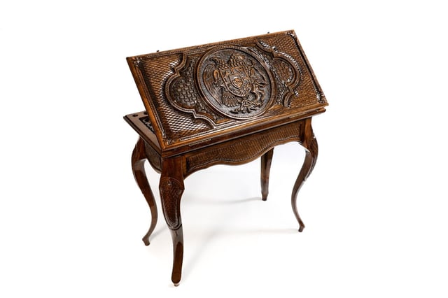 Սեղան-նարդի ՛՛ՀՀ զինանշան՛՛ դասական