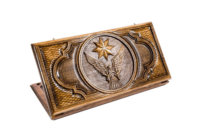 Նարդի ՛՛Արծիվ Ութանկյունով՛՛ դասական