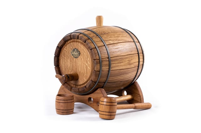 Barrel for aging brandy and wine, 3L.