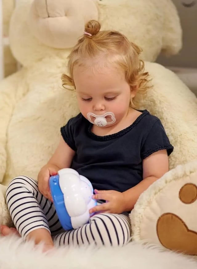 Night light with music