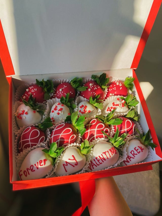 Strawberries: About Love