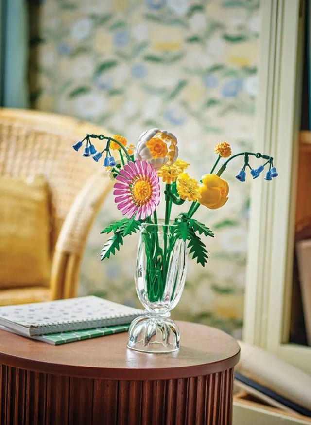 Construction game Botanical Collection "Little Sunny Bouquet"