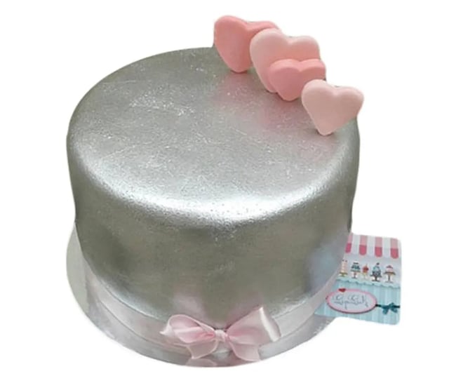 Торт 2 - Lip Lick cake