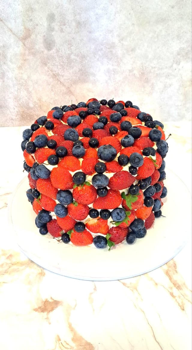 Տորթ  10 անձի համար  - Lyusi  Sweets Art   N4