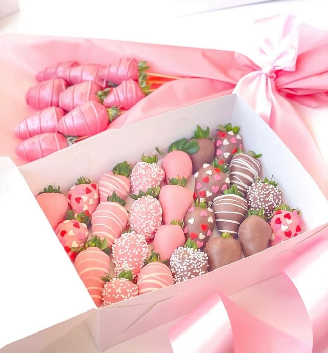 Chocolate-Covered Strawberries - Choco Dream Gift N4