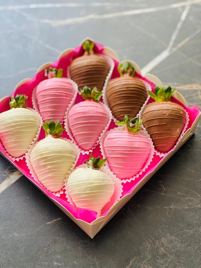 Chocolate-covered strawberries 3 - Aristocrat