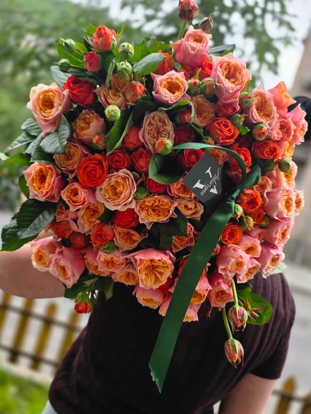 Ծաղկեփունջ պիոնանման վարդերով   -   Askaryan Flowers