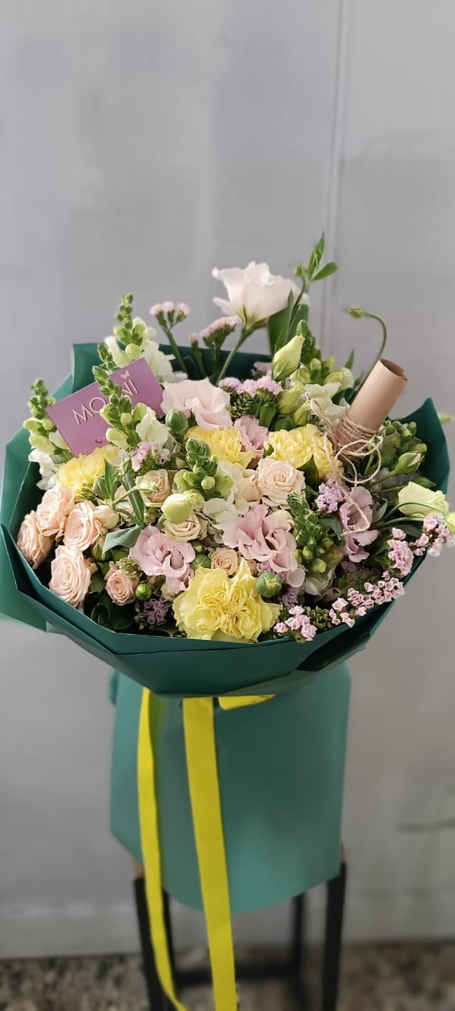 Floral composition - Moani Flowers