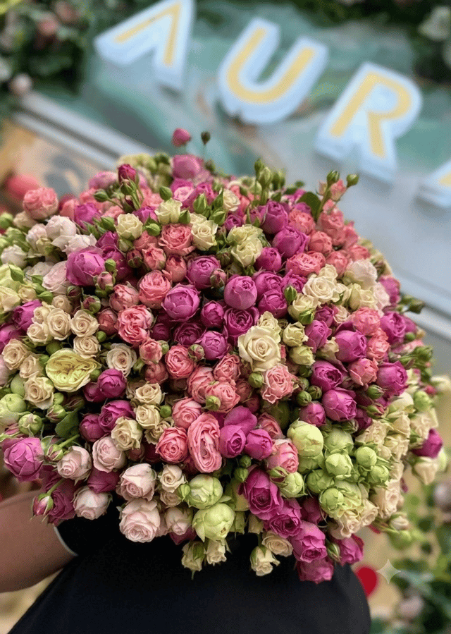 Փնջային վարդերով ծաղկեփունջ - Aura Flowers