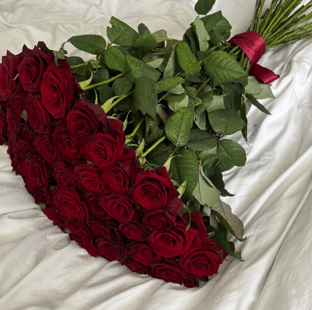 Bouquet with red roses - Amela Rose