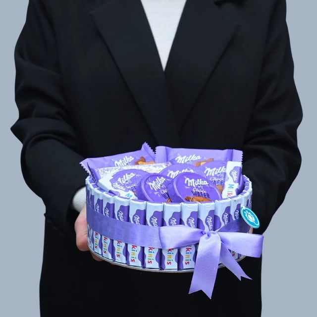 Մանուշակագույն նվերների հավաքածու Milka շոկոլադներով